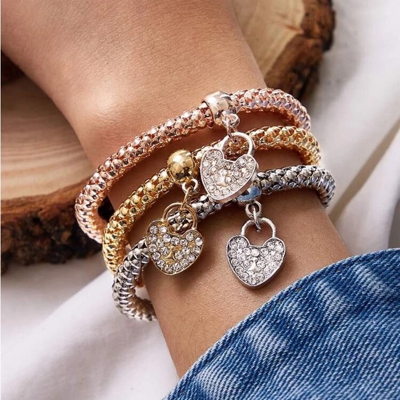 Jewelry - 3pcs Rhinestone Heart Charm Bracelet